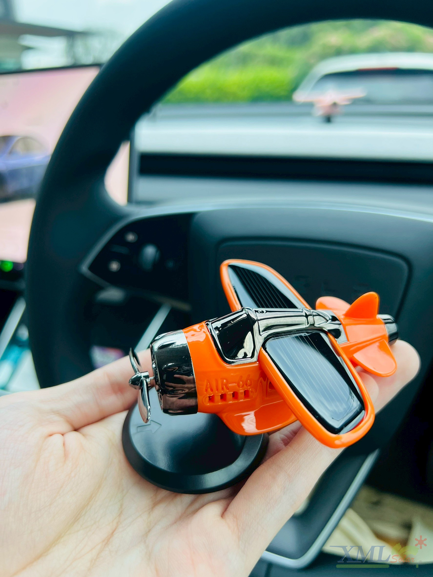 เครื่องบิน ดุ๊กดิ๊กโซล่าเซลล์ รุ่น AIR-66