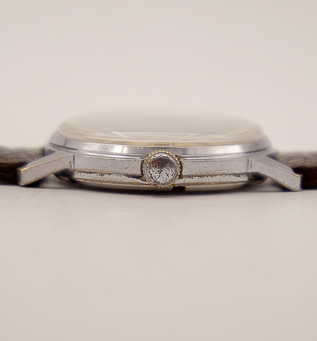 นาฬิกาเก่า HELBROS ไขลาน