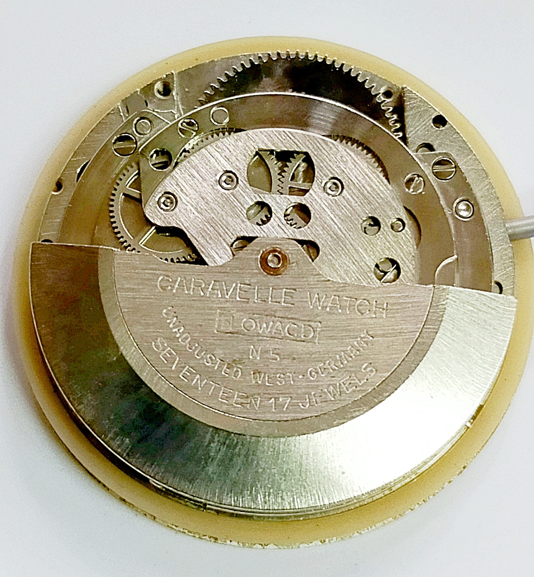 นาฬิกาเก่า CARAVELLE ออโตเมติก