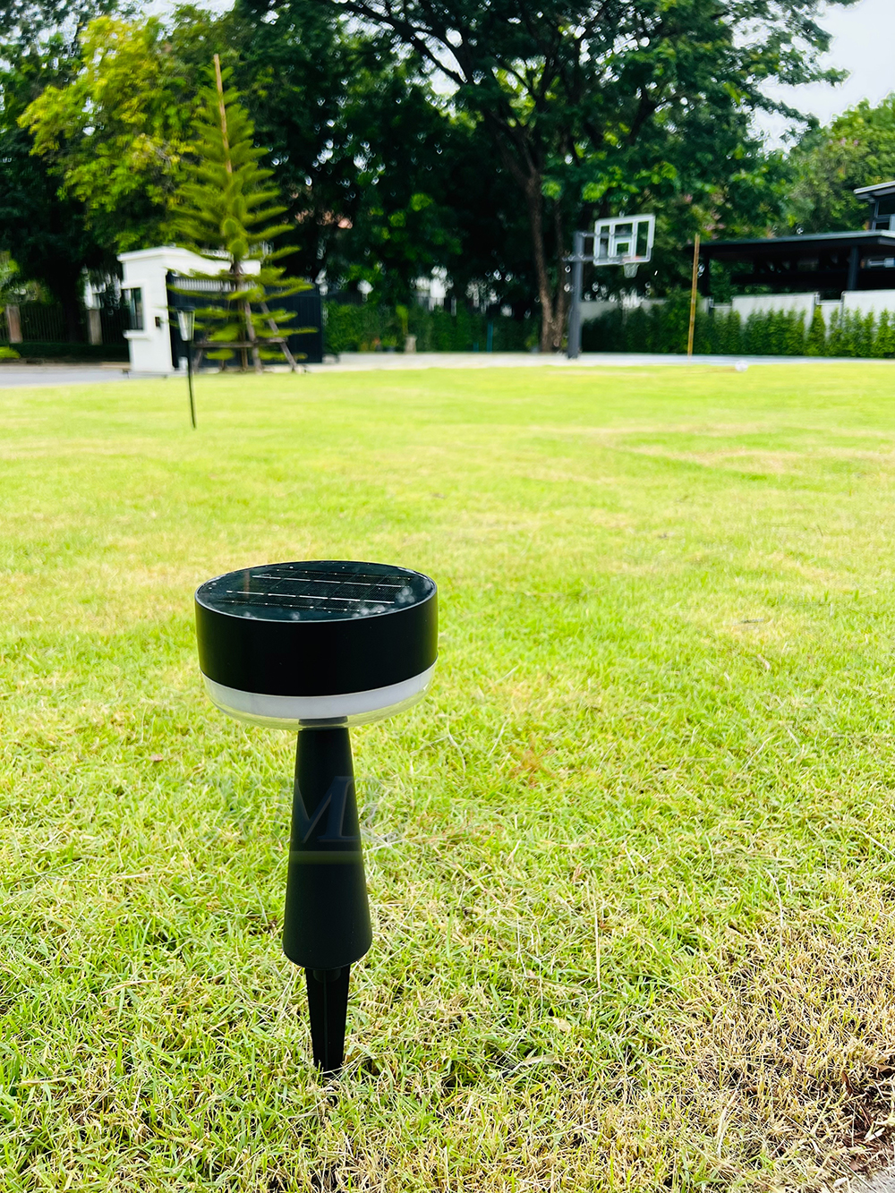 โคมไฟปักสนามโซล่าเซลล์ รุ่น MD-SSL04