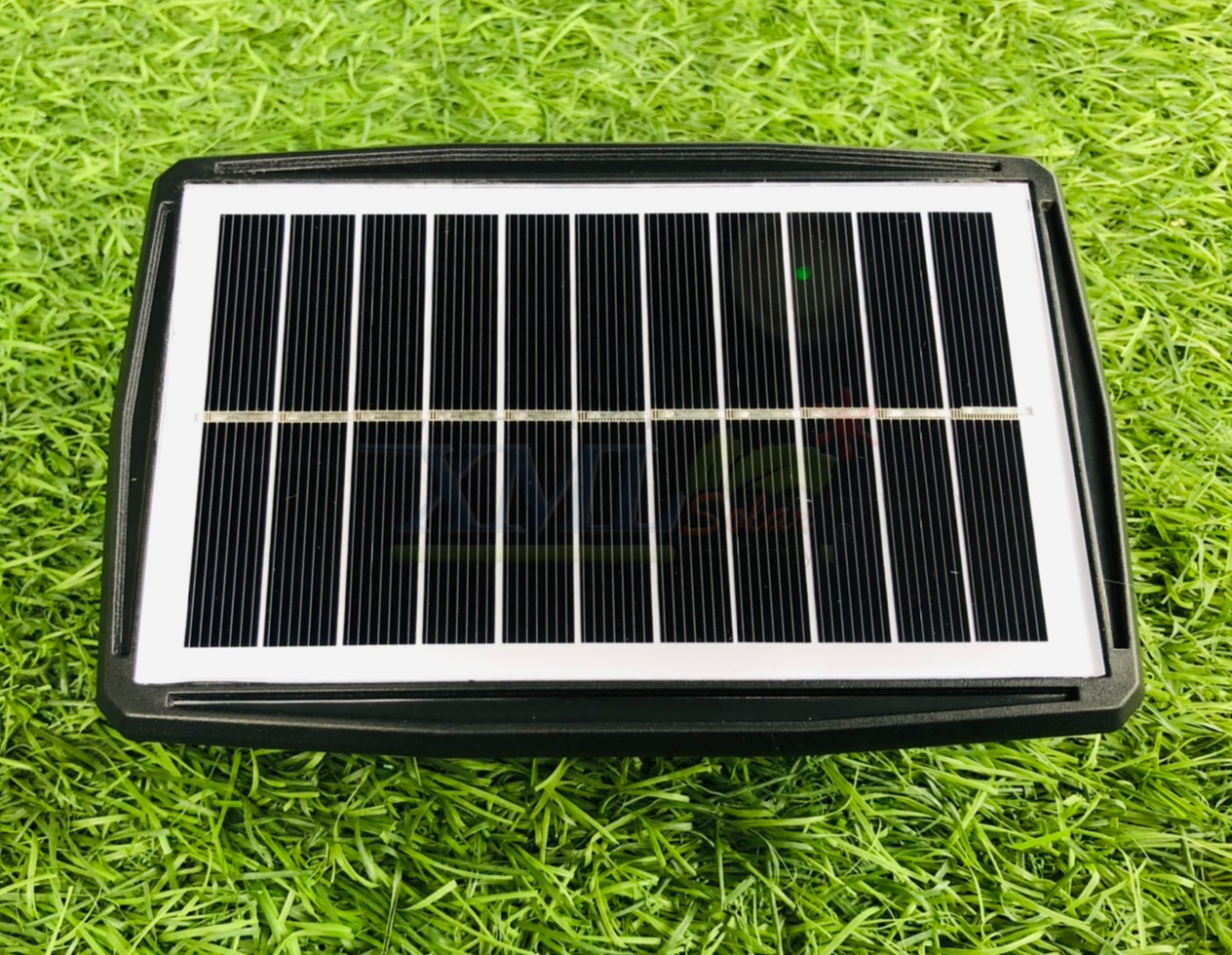 โคมไฟผนังโซล่าเซลล์ 4 LED รุ่นส่องบนล่าง (แสง : RGB)