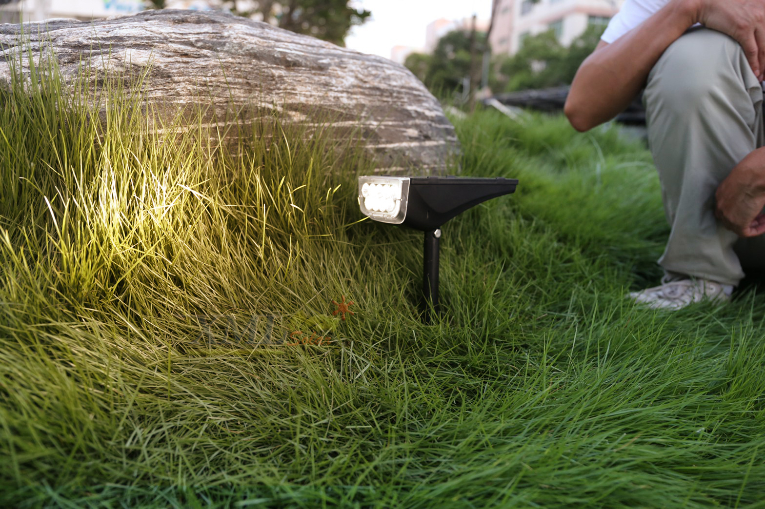 สปอร์ตไลท์ปักสนามโซล่าเซลล์ รุ่น SSL-001