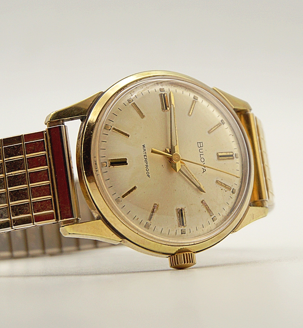 นาฬิกาเก่า BULOVA ไขลาน