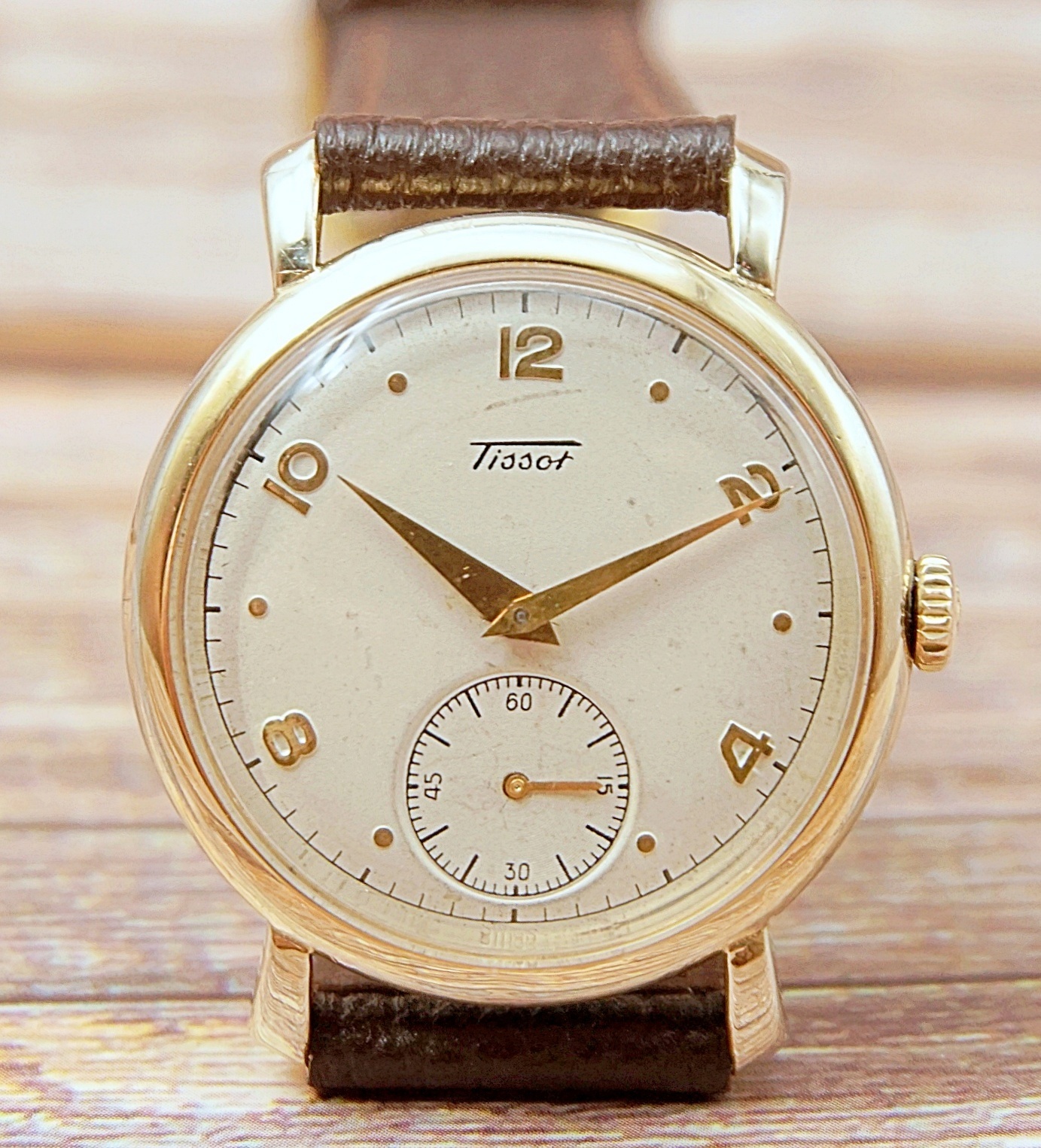 นาฬิกาเก่า TISSOT ออโตเมติกครึ่งรอบ สองเข็มครึ่ง