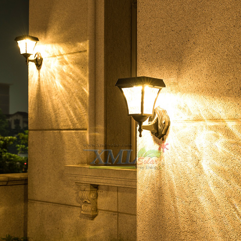 โคมไฟกิ่งโซล่าเซลล์ รุ่นใหม่ ทรงสี่เหลี่ยม ระบบสัมผัส (เเสง : เหลืองวอมไวท์)