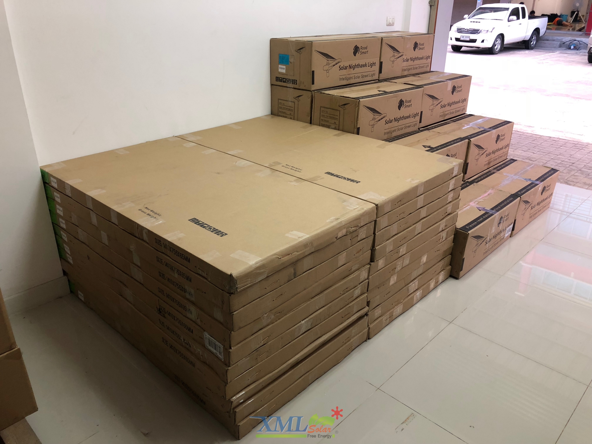 โคมไฟถนนอัจฉริยะ โซล่าเซลล์ 150 Watt Monocrystalline (แสง ขาว)