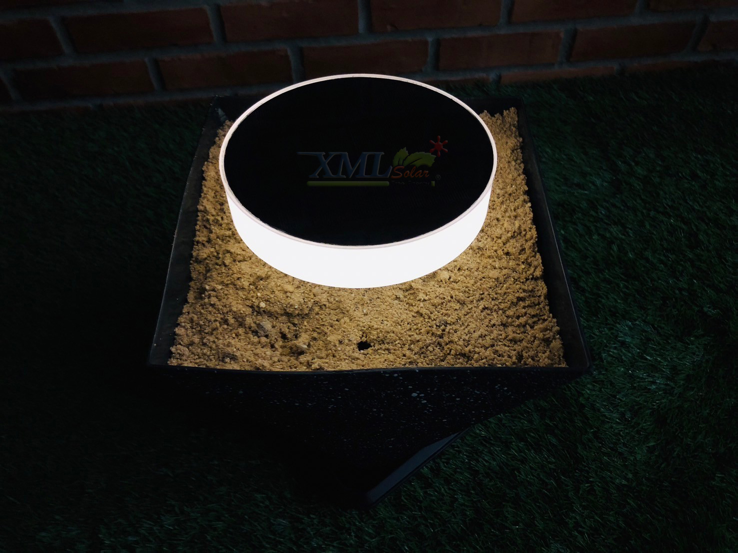 โคมไฟฝังพื้นโซล่าเซลล์ ทรงกลม รุ่น DPD-0544 (แสงขาว + เหลืองวอมไวท์)