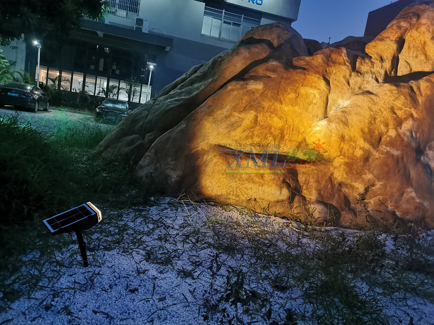 สปอร์ตไลท์ปักสนามโซล่าเซลล์ รุ่น SSL-001