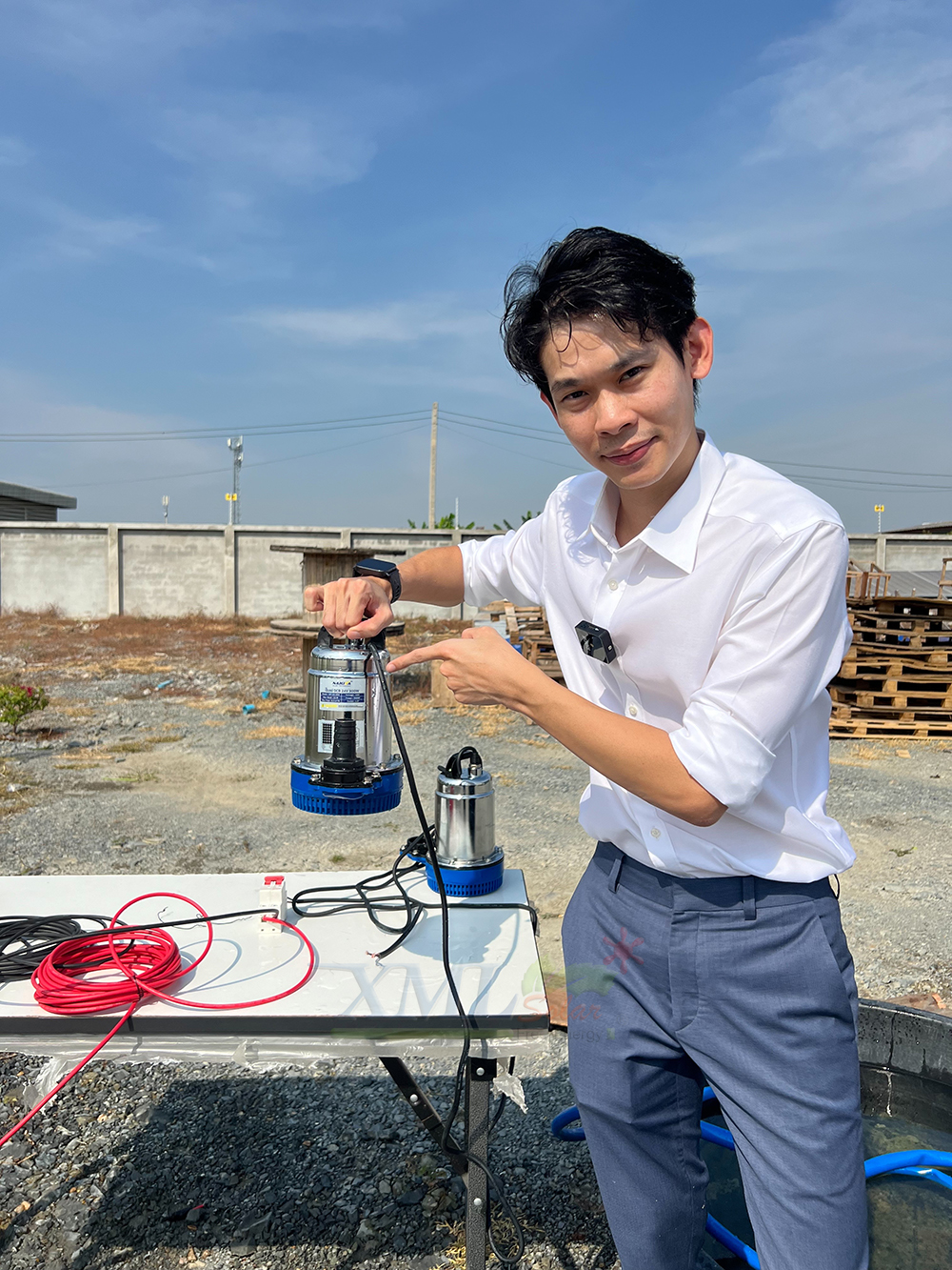 ชุดปั๊มแช่ไดโว่ DCB 24V / 300W + แผงโซล่าเซลล์ โค้งงอได้ 240W