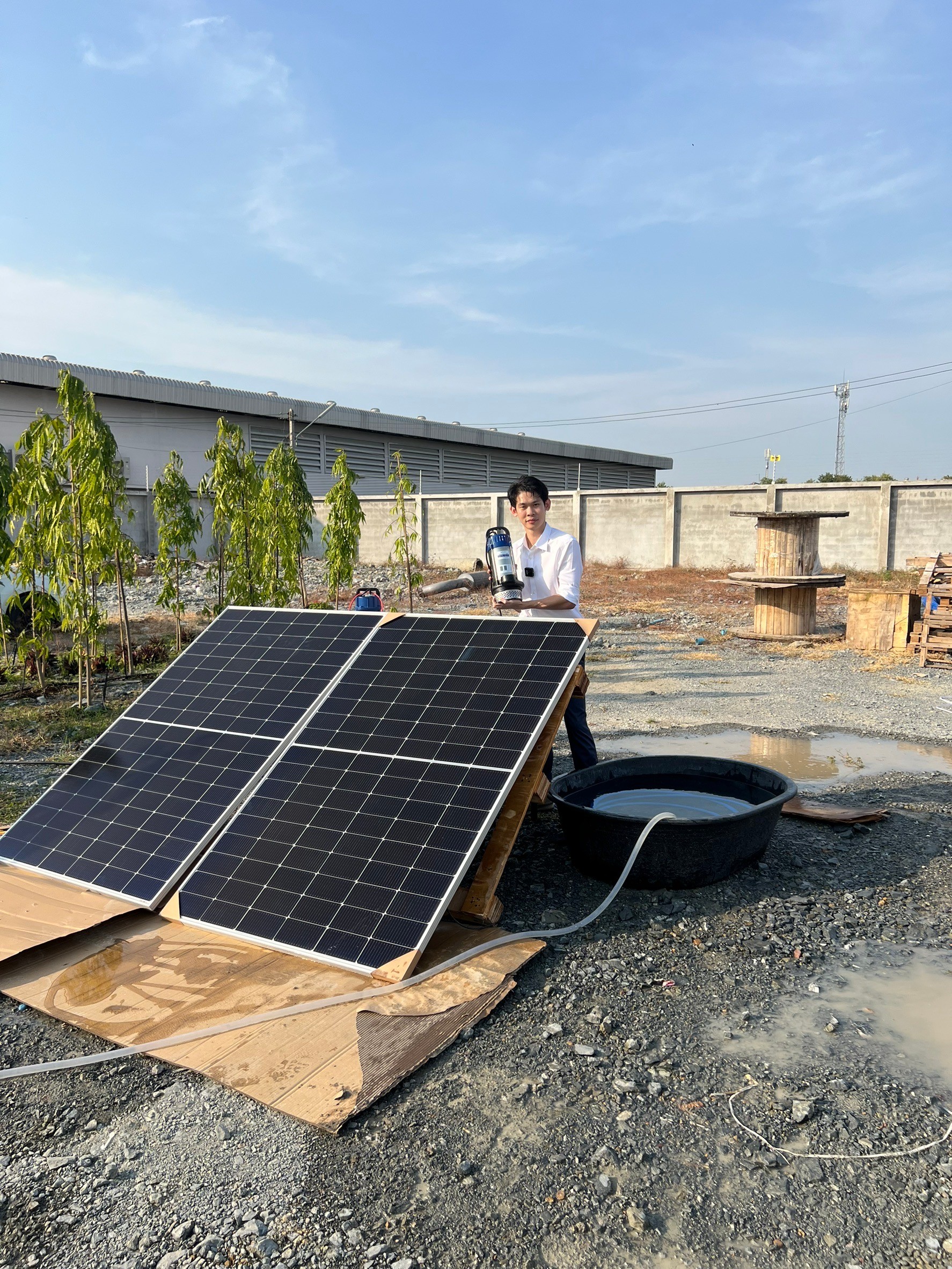 ปั๊มแช่สแตนเลส รุ่น PREMIUM 48V / 800W + เเผงโซล่าเซลล์ 450W (2 แผง)