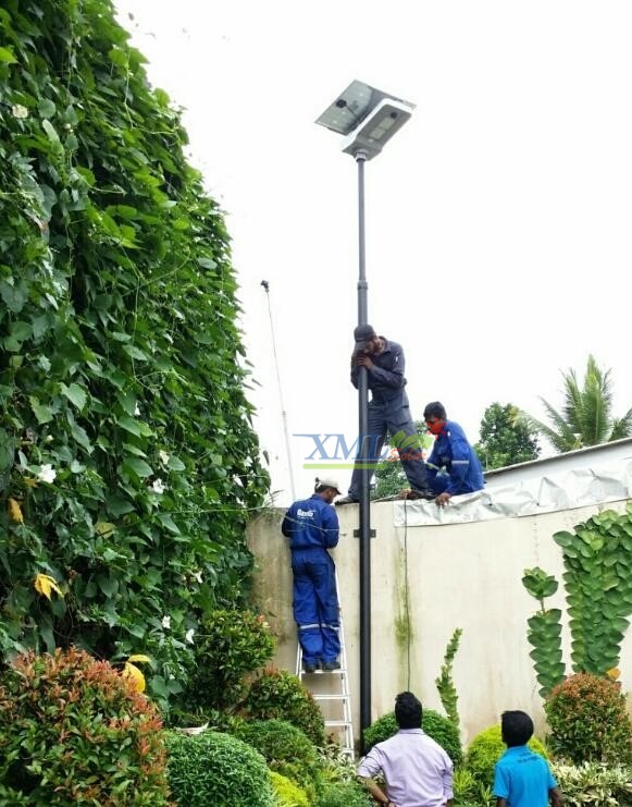 โคมไฟถนนอัจฉริยะ โซล่าเซลล์ 65 Watt Monocrystalline