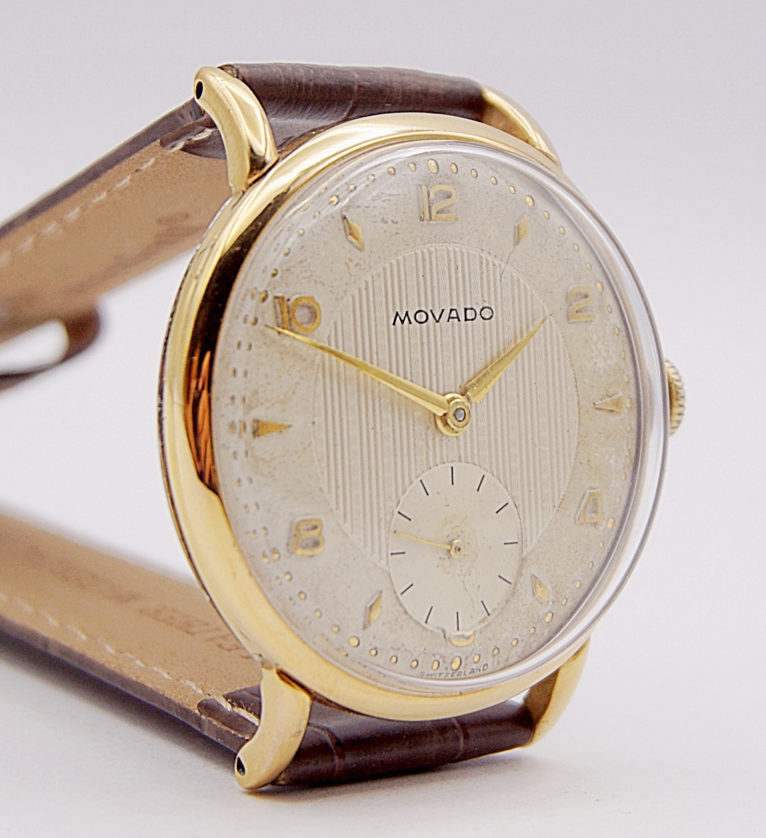 นาฬิกาเก่า MOVADO ไขลานสองเข็มครึ่ง