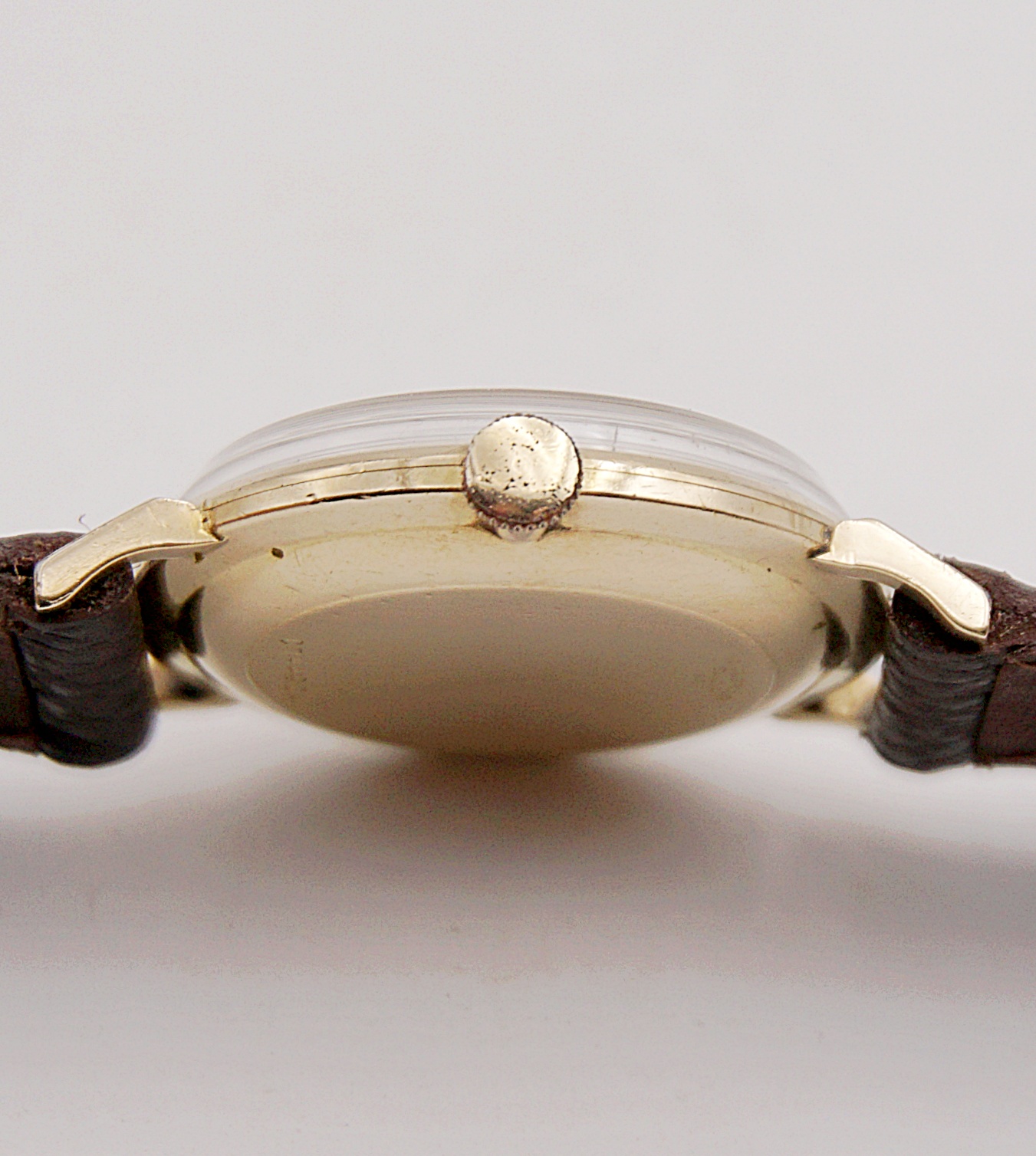 นาฬิกาเก่า BULOVA ไขลานสองเข็มครึ่ง