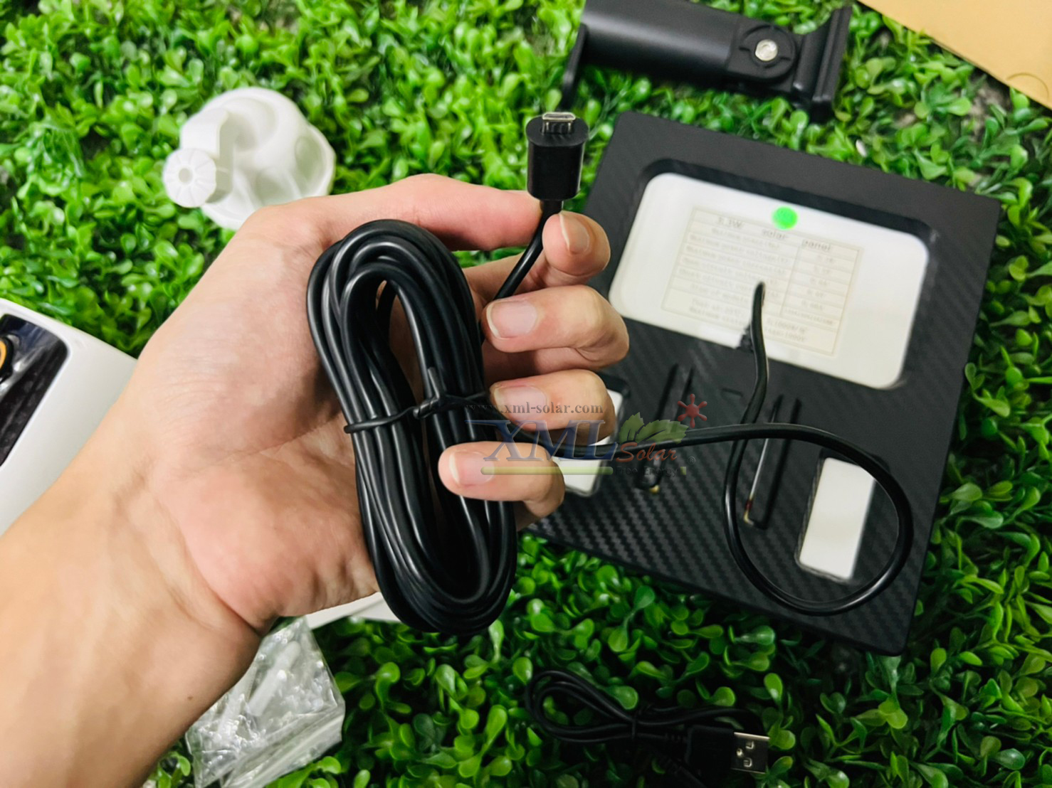 กล้องวงจรปิดโซล่าเซลล์ MODI XML ระบบ Wifi (1080P) Model 1