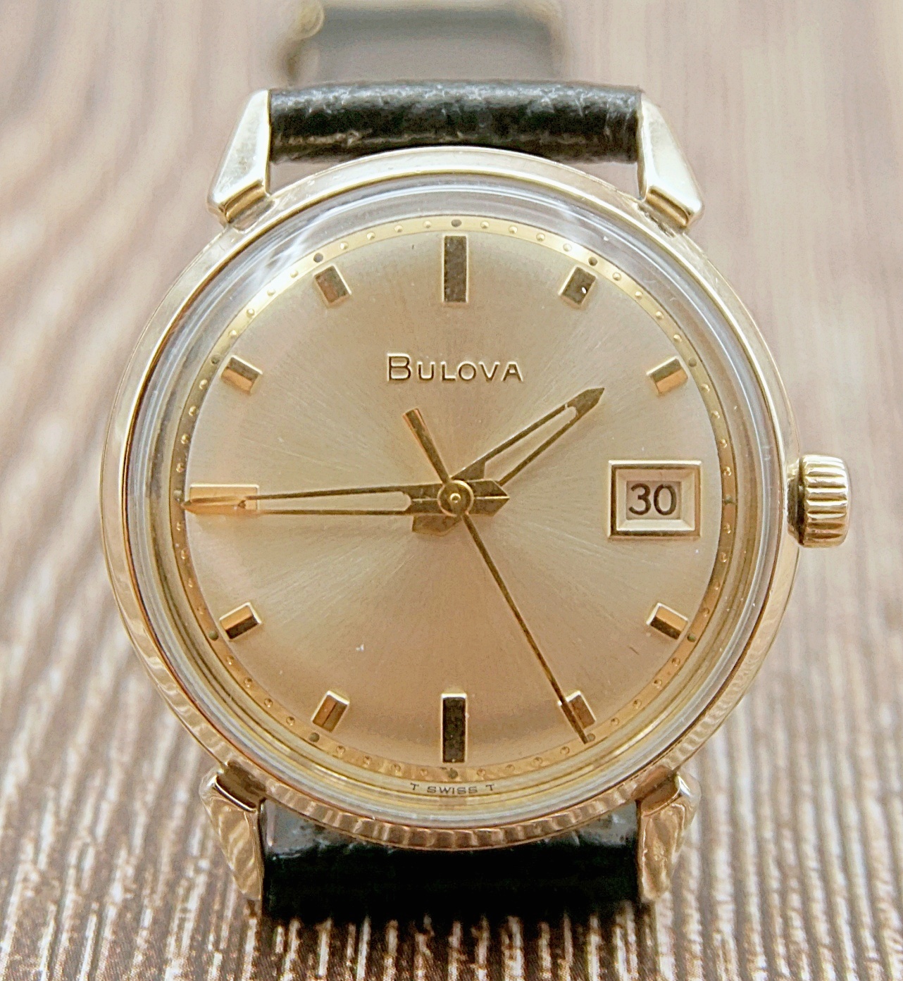 นาฬิกาเก่า BULOVA ไขลาน
