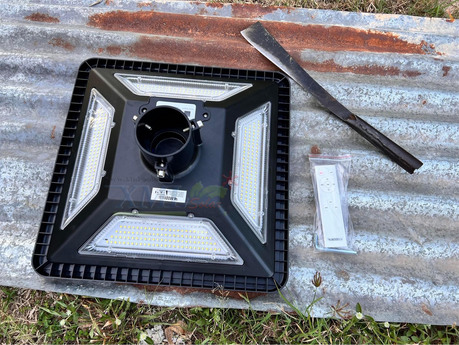 โคมไฟ UFO ทรงสี่เหลี่ยม รุ่น Modi x XML + ระบบ Motion รุ่น 300w (เปิดได้ 3 แสง)