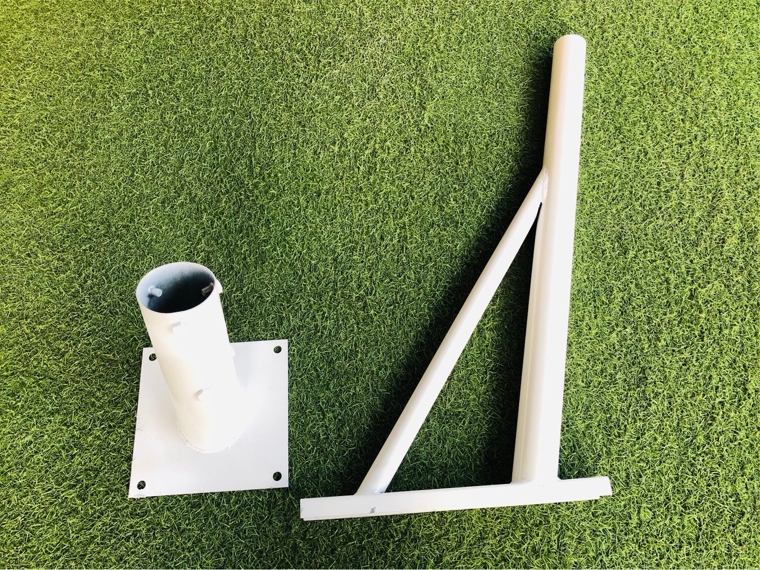 โคมไฟถนนโซล่าเซลล์ Series Y แผงเเยกโคมได้ (6,400Lumens + แผง 100 W) (แสง : ขาว)