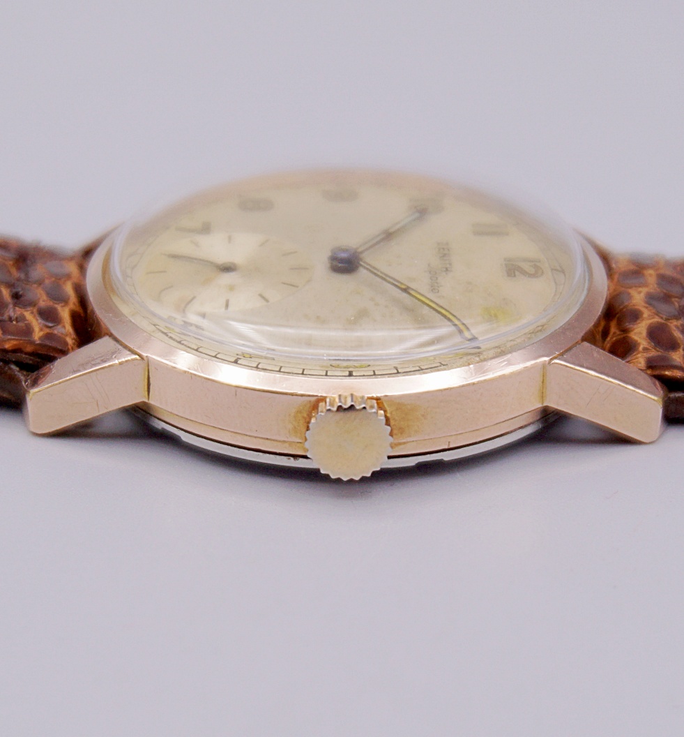 นาฬิกาเก่า ZENITH ไขลานสองเข็มครึ่ง