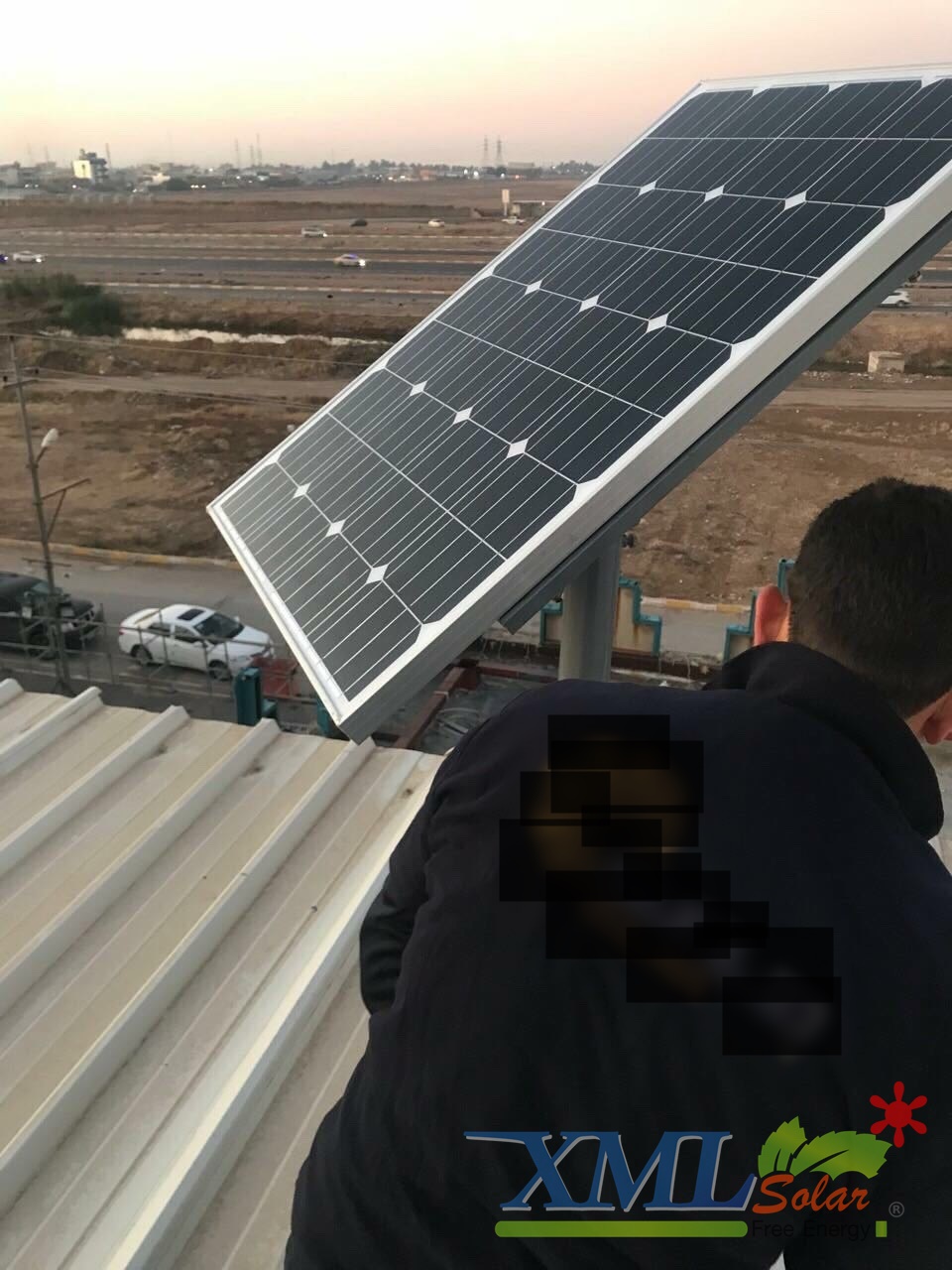 ไฟสปอตไลท์โซล่าเซลล์ 6500 Lumens. ไซต์ใหญ่ (เเสง : เหลืองวอมไวท์)