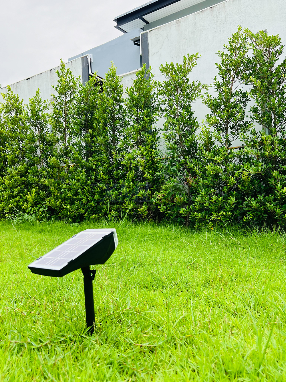 สปอร์ตไลท์ปักสนามโซล่าเซลล์ รุ่น SSL-001