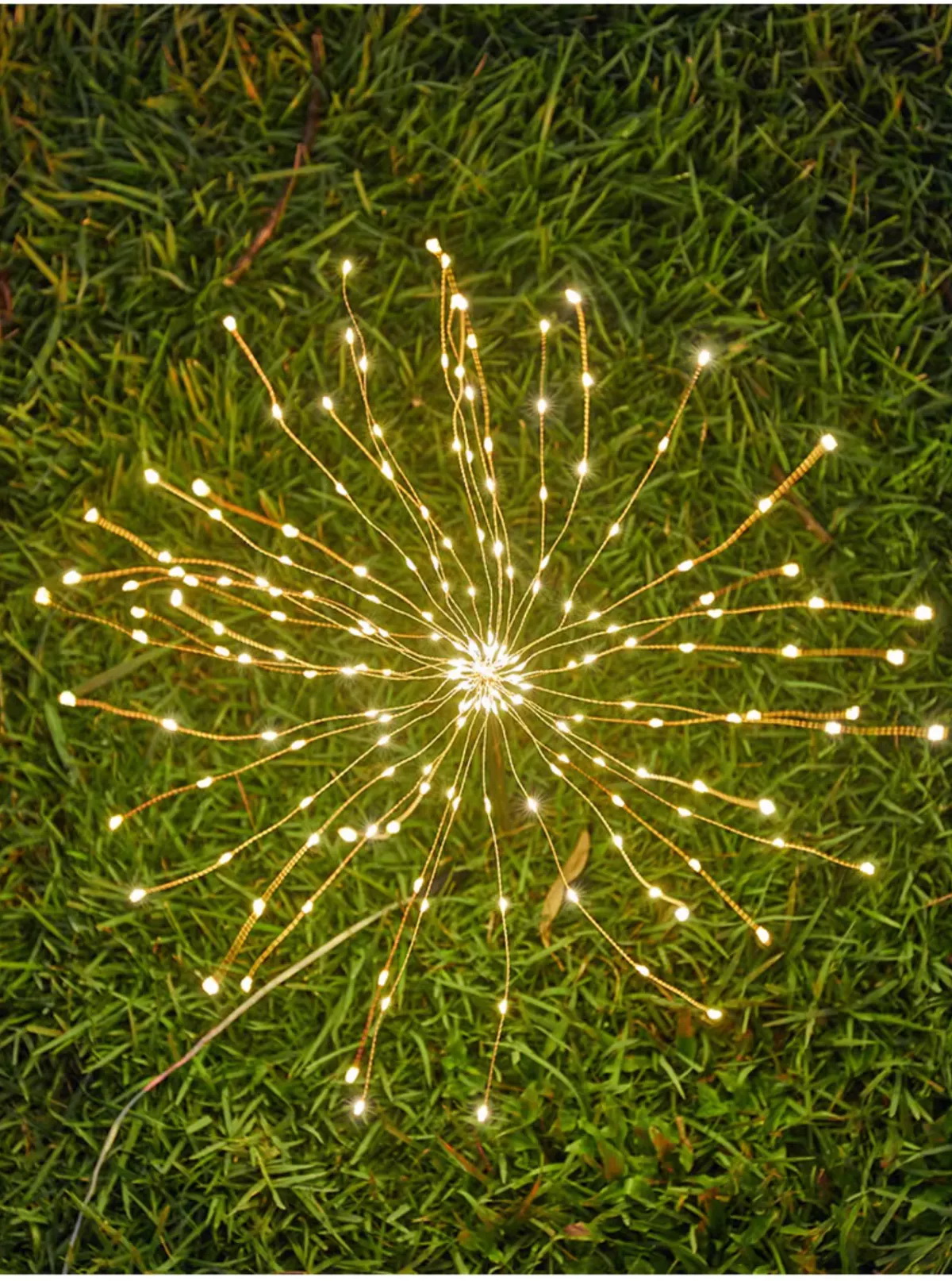 ไฟปักสนามโซล่าเซลล์ ทรงพลุ 120 LED (1 แถม 1)