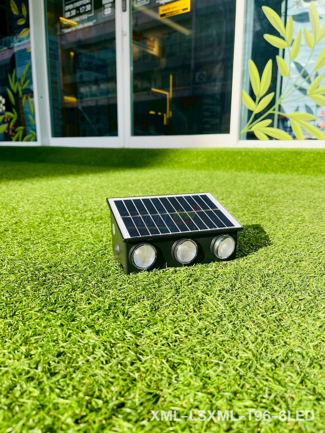 โคมไฟผนังโซล่าเซลล์ LED ส่องบน-ล่าง รุ่นใหม่!