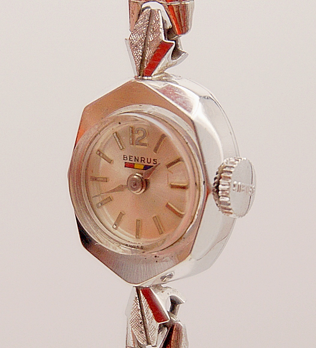 นาฬิกาเก่า BENRUS ไขลาน (นาฬิกาผู้หญิง)