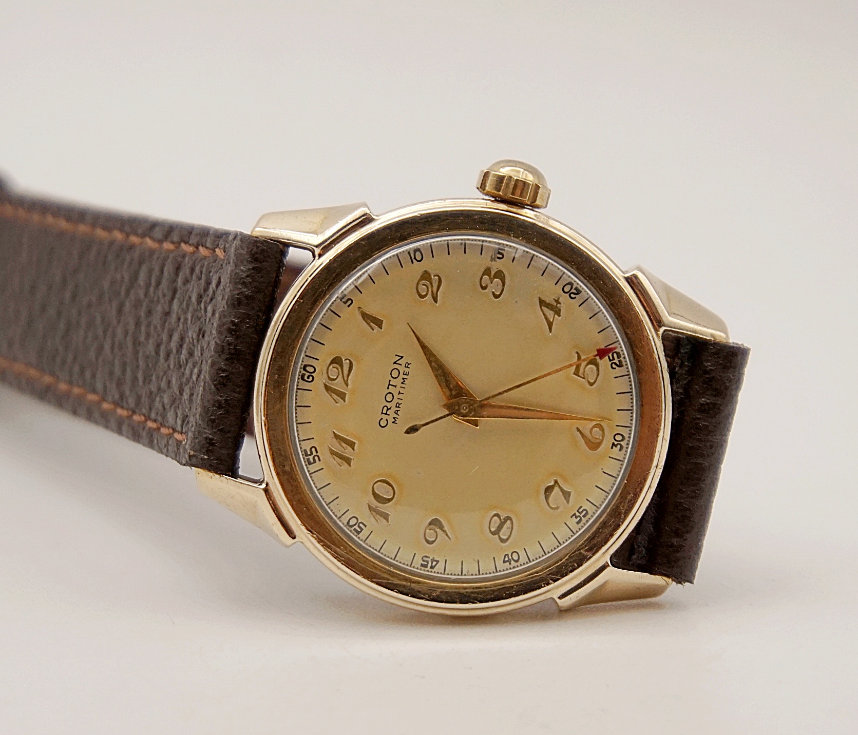 นาฬิกาเก่า CROTON ไขลาน