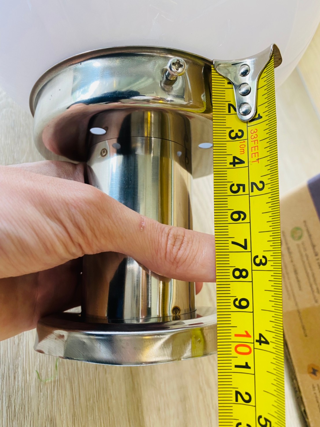 โคมไฟหัวเสาโซล่าเซลล์ ทรงกลมฐานสเเตนเลส (25 ซม.) + Remote (เปิดได้ 3 แสง)+AC