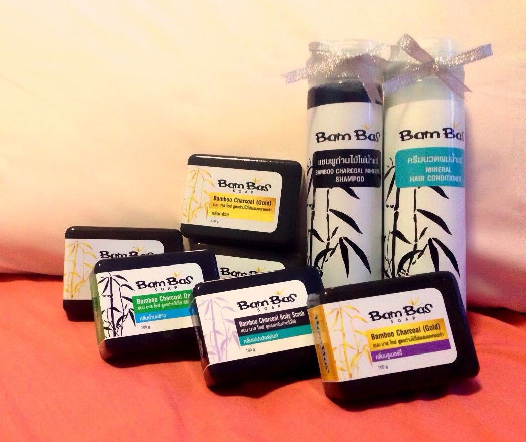 สติ๊กเกอร์พีวีซีขาวเงา