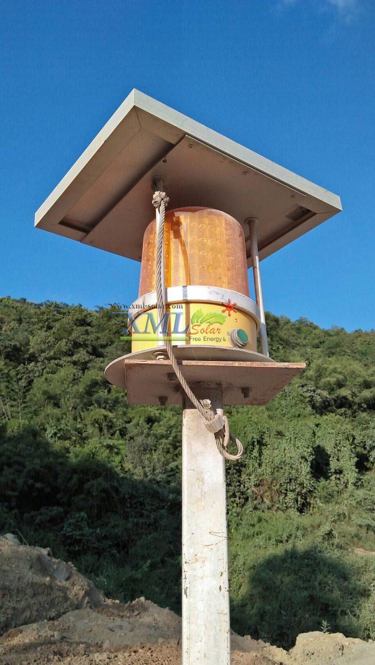 ไฟไซเรนพลังงานแสงอาทิตย์ (แสง : สีเหลือง) 10 watt