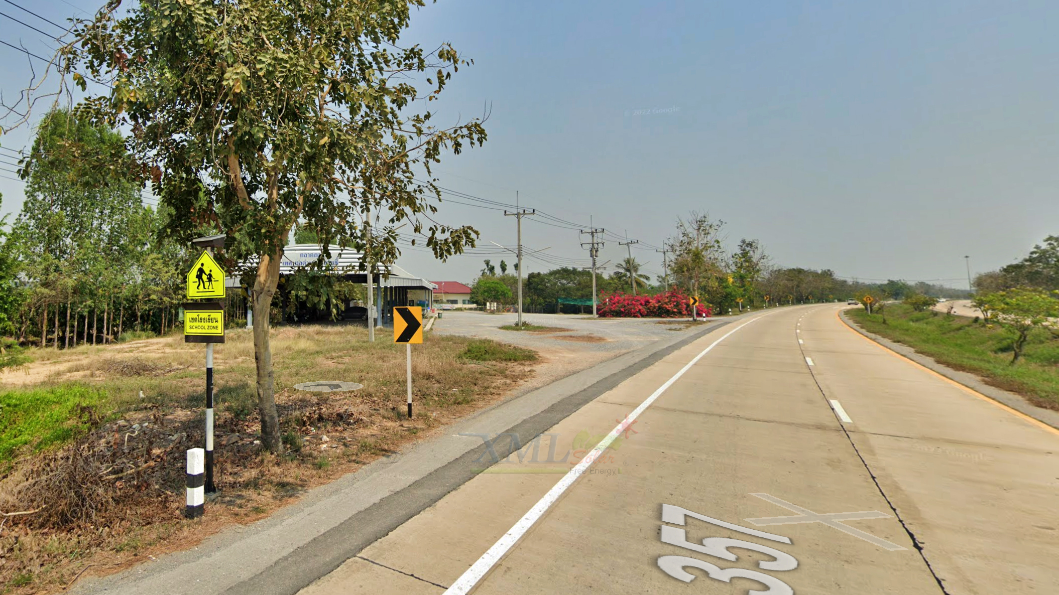 ป้ายเตือนเขตโรงเรียนโซล่าเซลล์ สีเหลือง ไฟกระพริบ (ไม่รวมเสา)