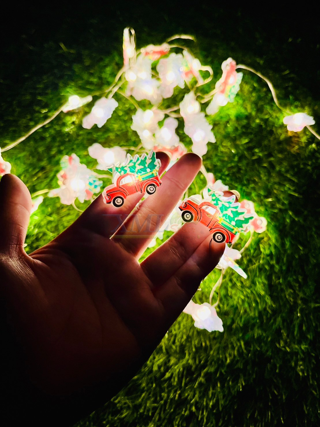 ไฟกระพริบโซล่าเซลล์ 50 LED รุ่นทรงรถคริสต์มาส ยาว 5 เมตร (แสง : เหลืองวอมไวท์)