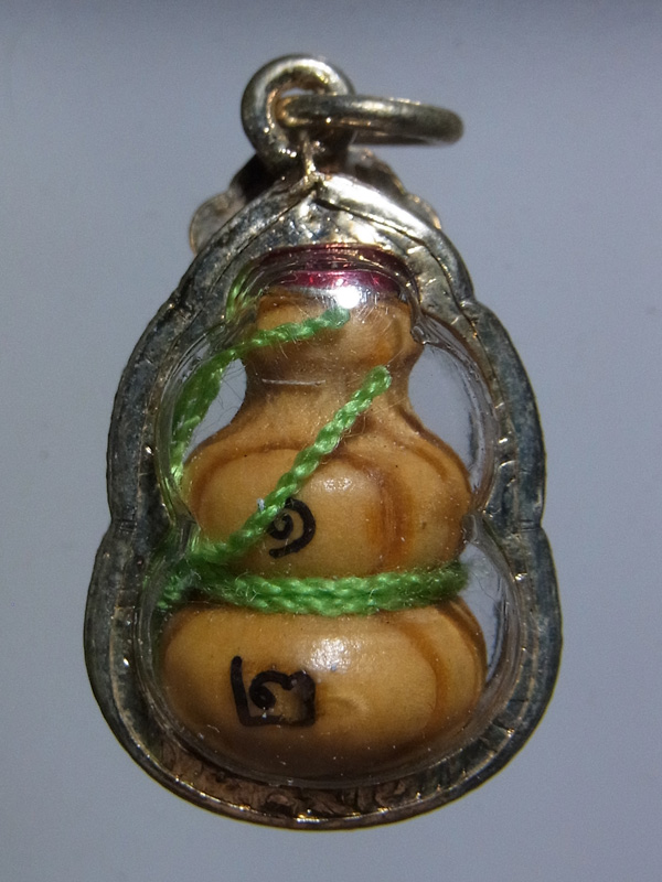 น้ำเต้าดูดทรัพย์ รุ่นแรก หลวงพ่อทอง สุทธสีโล ปี2562