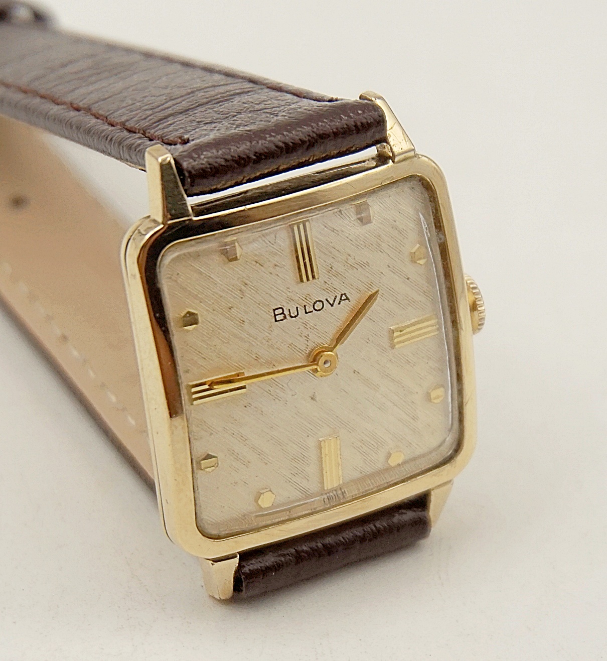 นาฬิกาเก่า BULOVA ไขลาน