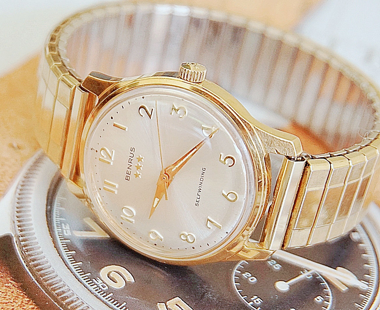 นาฬิกาเก่า BENRUS ออโตเมติก