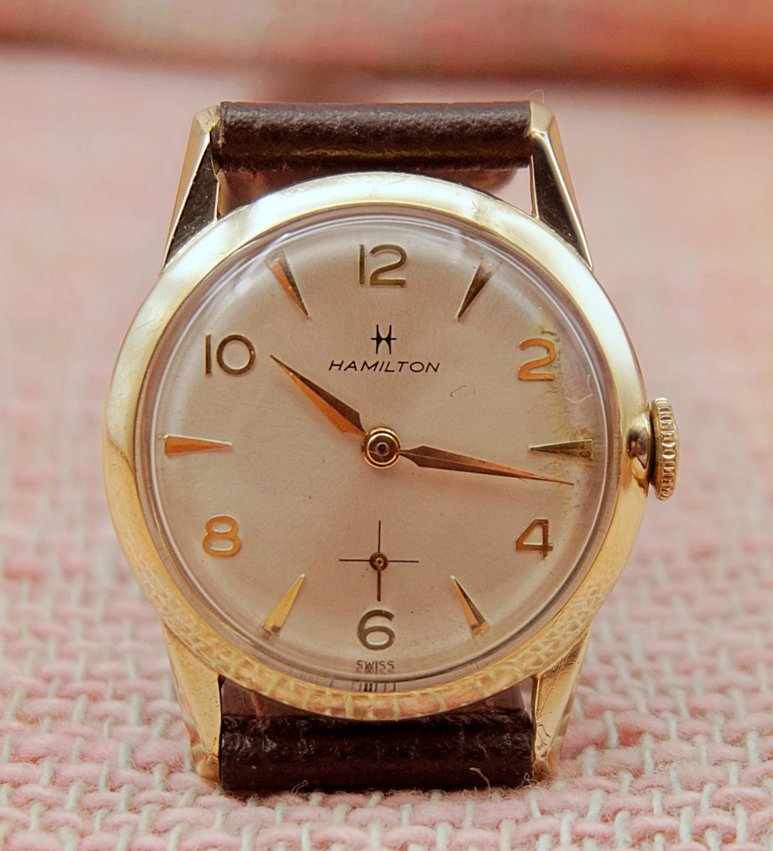 นาฬิกาเก่า HAMILTON ไขลานสองเข็มครึ่ง