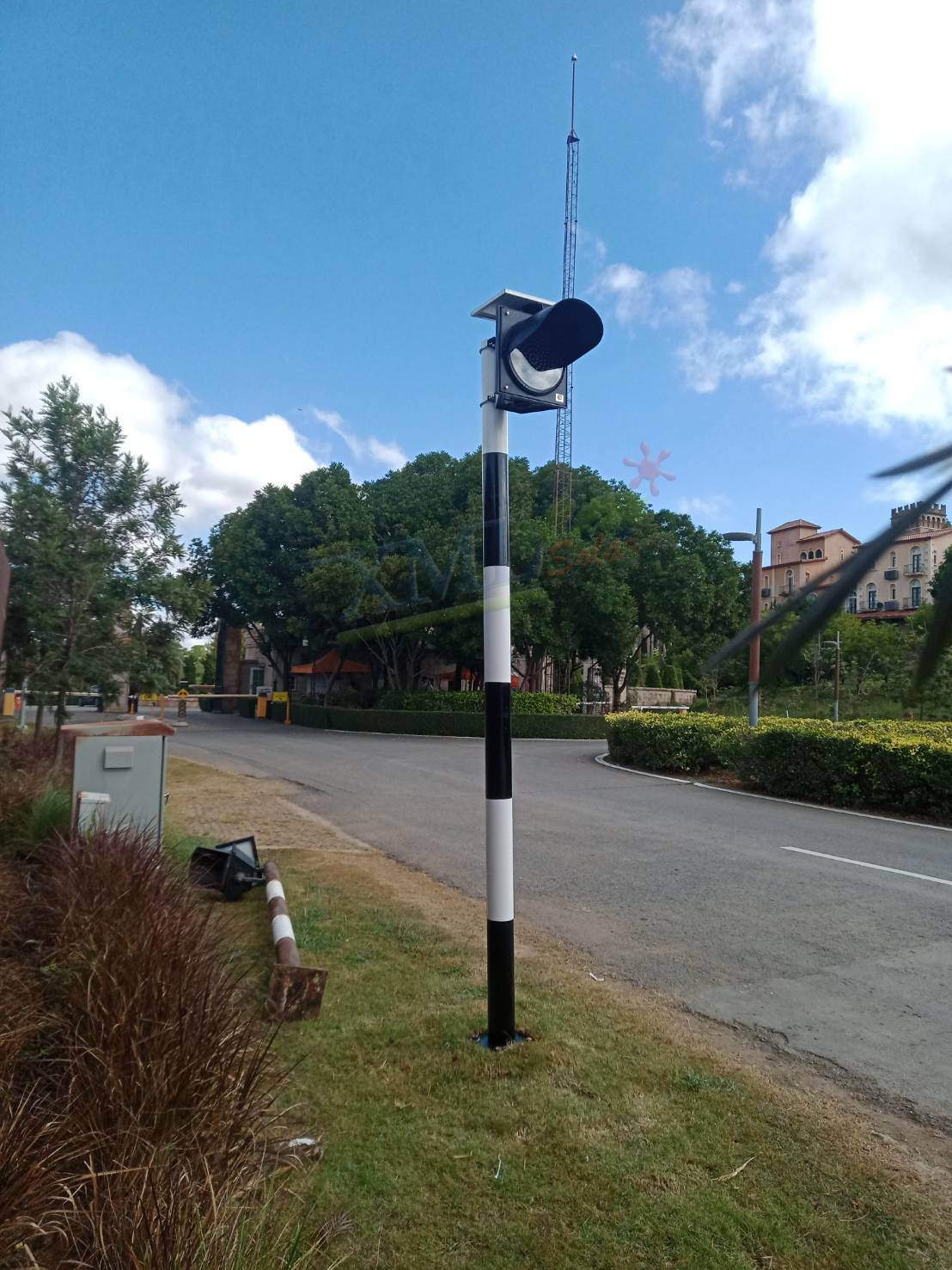 ไฟเตือนจราจร ทางแยก รุ่น 10 watt 170 led (แสง: สีเหลือง)