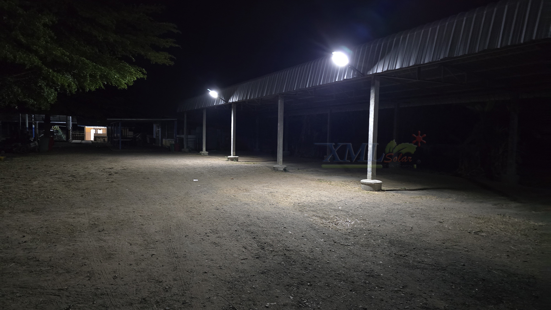 โคมไฟถนนโซล่าเซลล์ รุ่น MD-SLT27 (แสง : ขาว)(ระบบสว่างค้าง) (120w / 240w)