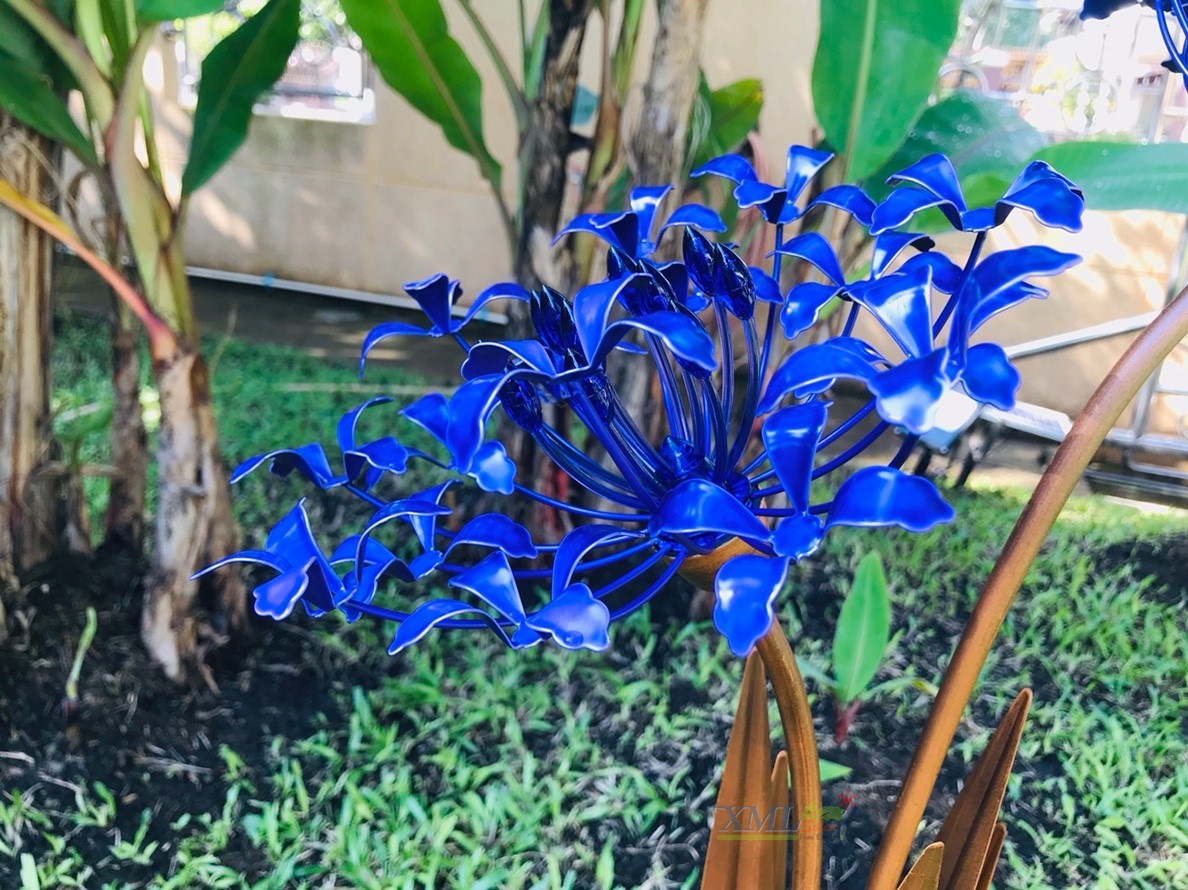 ไฟปักสนามโซล่าเซลล์ 2 LED ทรง ดอกไม้ม่วง (เเสง : ขาว )