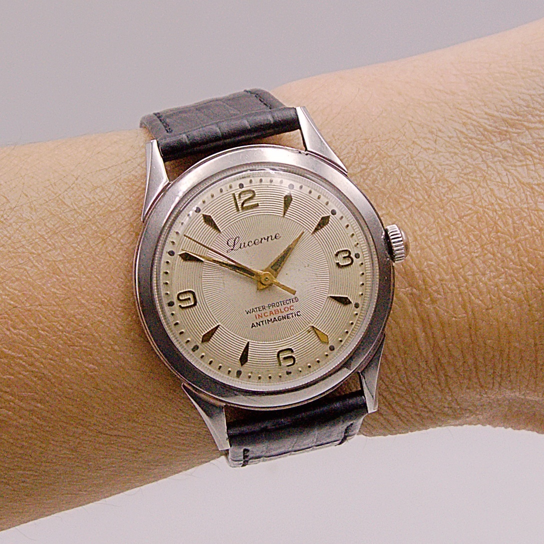 นาฬิกาเก่า LUCERNE ไขลาน