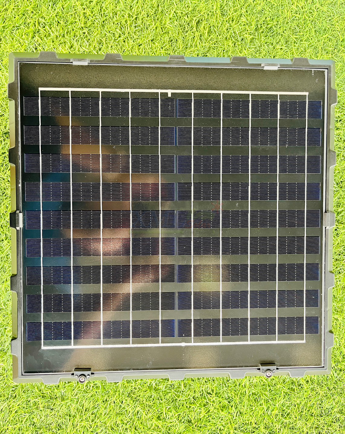 โคมไฟถนนโซล่าเซลล์ (UFO) ทรงสี่เหลี่ยม รุ่น MD-SLT28-200W