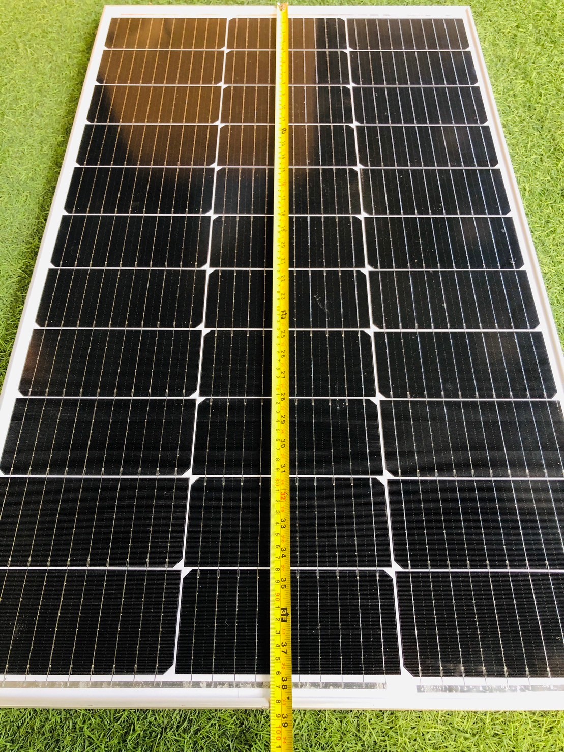 โคมไฟถนนโซล่าเซลล์ Series Y แผงเเยกโคมได้ (6,400Lumens + แผง 100 W) (แสง : ขาว)