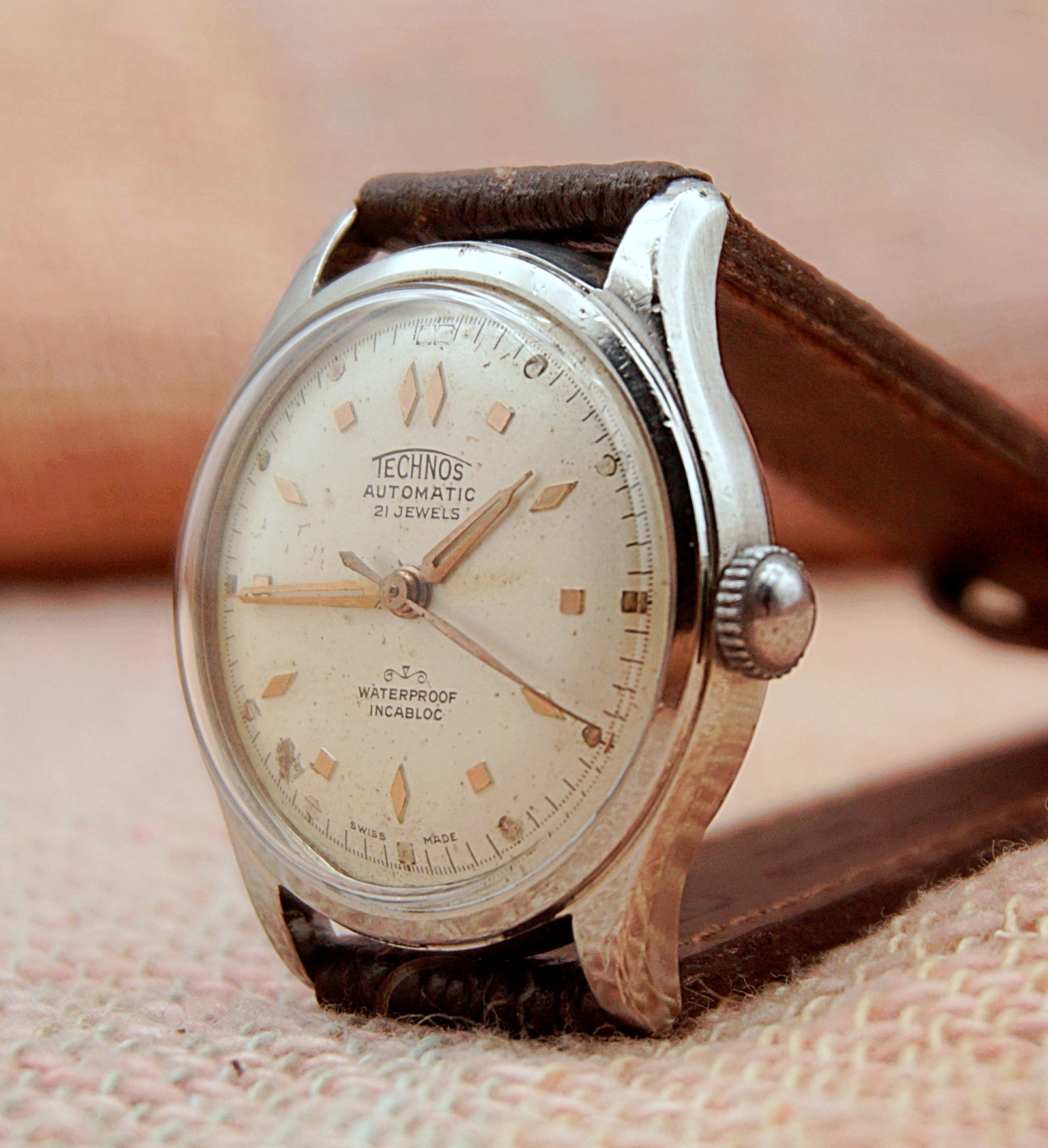 นาฬิกาเก่า TECHNOS ออโตเมติก