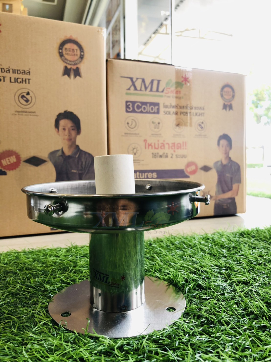 โคมไฟหัวเสาโซล่าเซลล์ ทรงกลมฐานสเเตนเลส (40 ซม.) + Remote (เปิดได้ 3 แสง)+AC