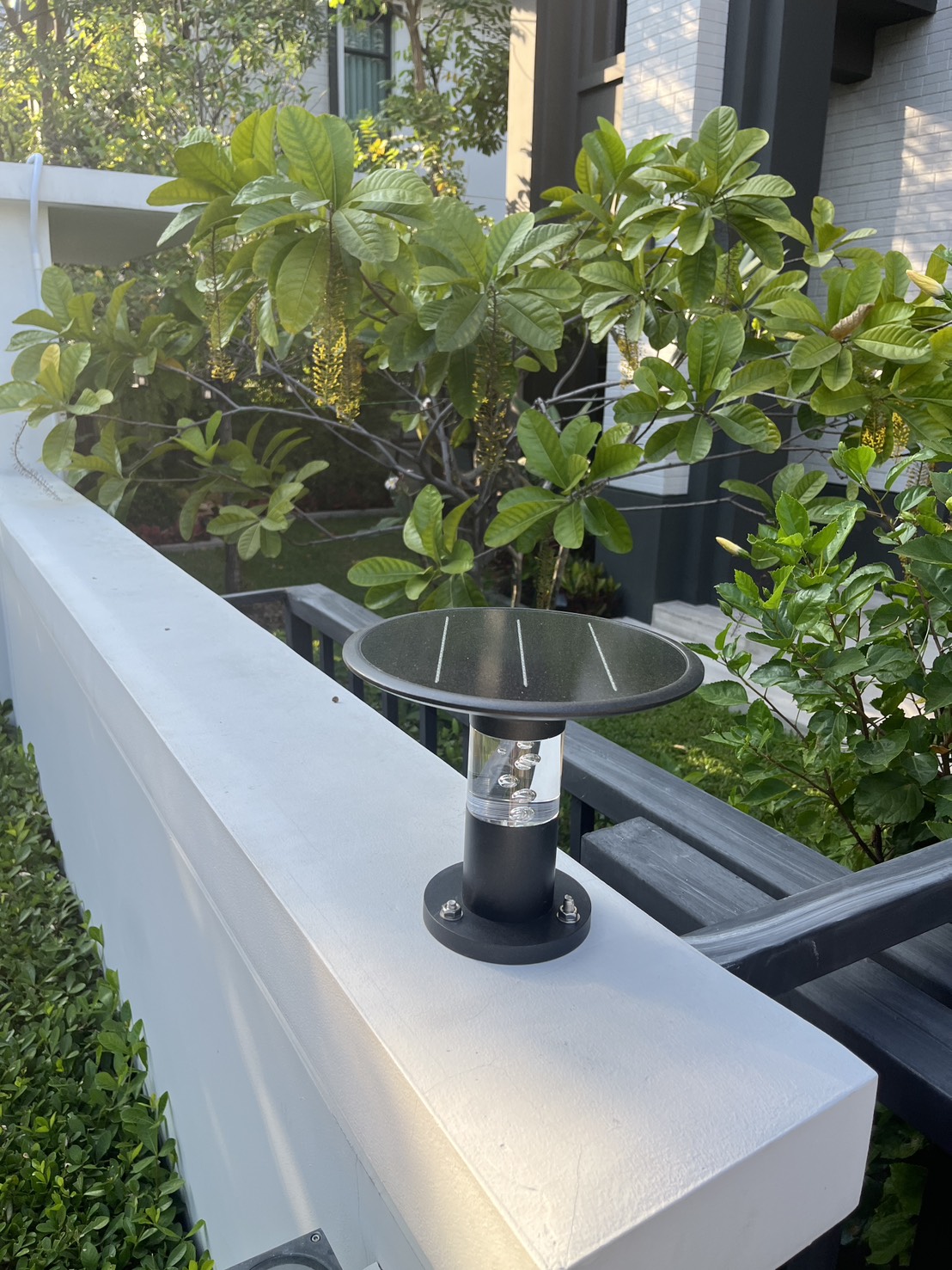 โคมไฟหัวเสาโซล่าเซลล์ รุ่น TZ-238 (เปิดได้ 2 แสง)