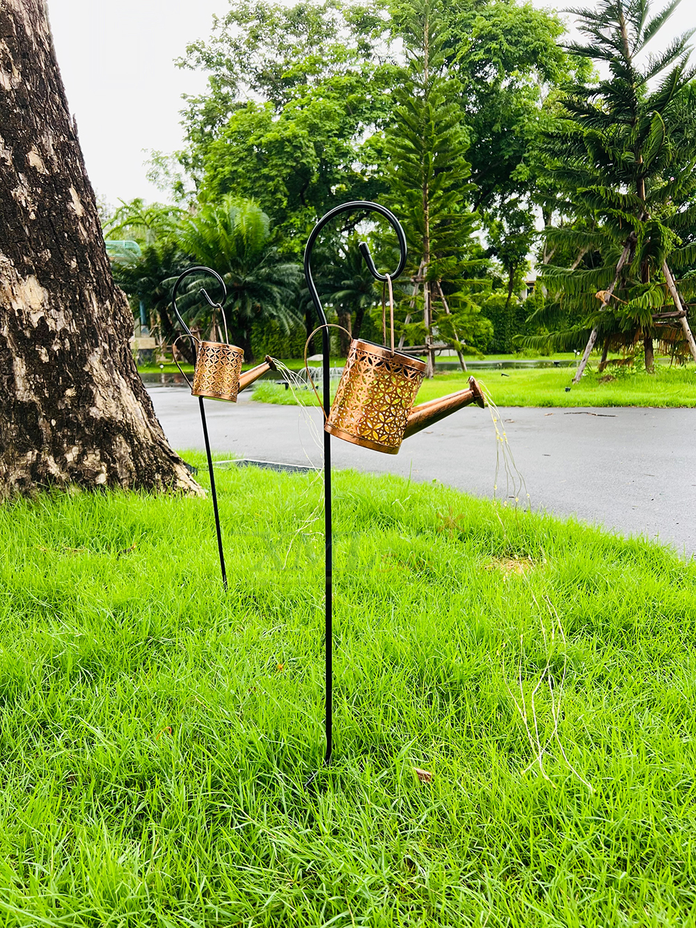 ไฟปักสนามโซล่าเซลล์ ทรงบัวรดน้ำ (chip 36 led ) (แสงเหลืองวอมไวท์)