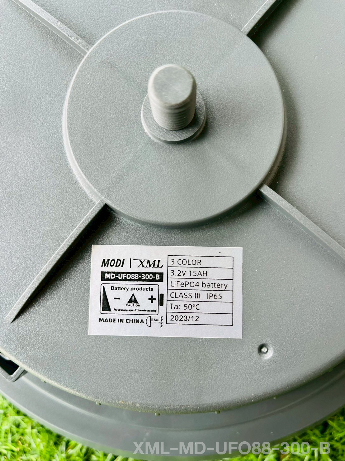 โคมไฟโซล่าเซลล์ ติดเพดาน MD-UFO88 รุ่น B (เปิดได้ 3 แสง)