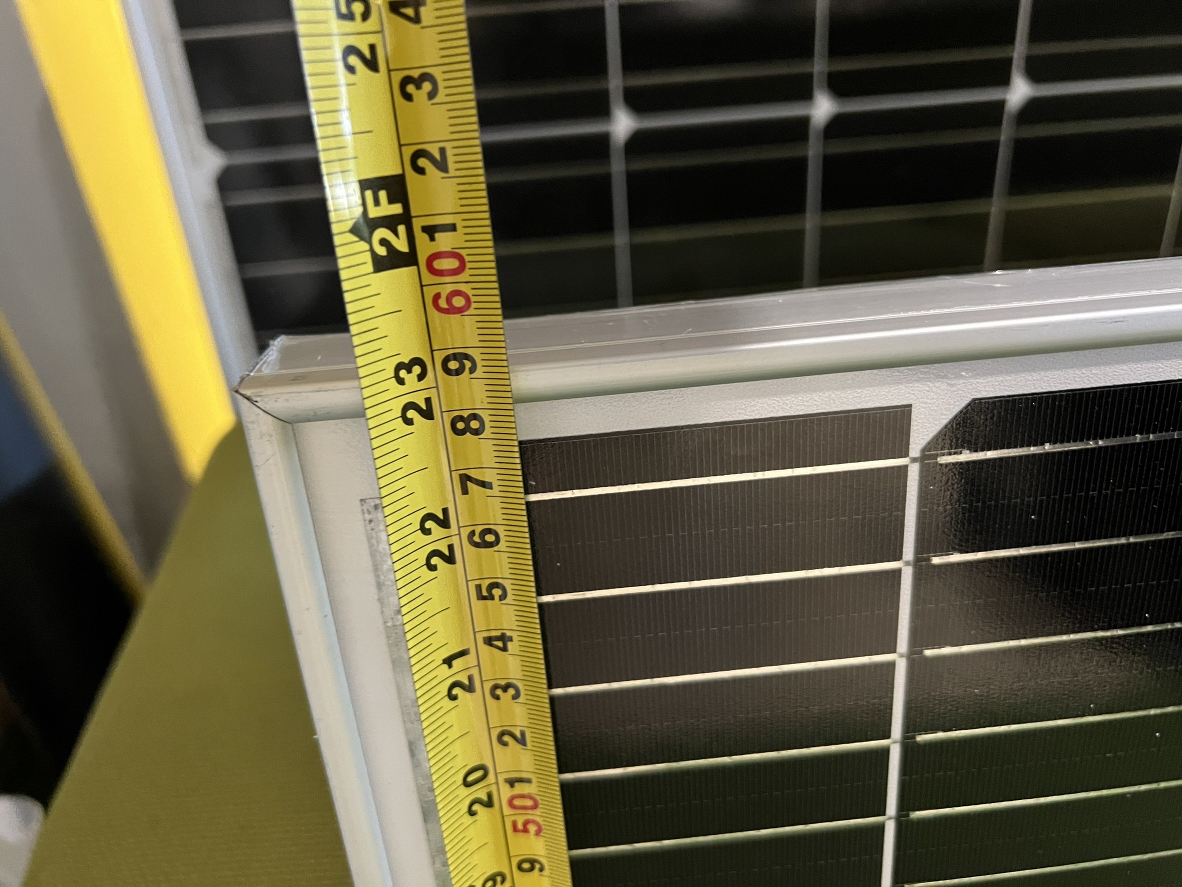 โคมไฟถนนโซล่าเซลล์อัจฉริยะ (รุ่น 9,000Lumens + แผง 100 W) (แสง : ขาว)