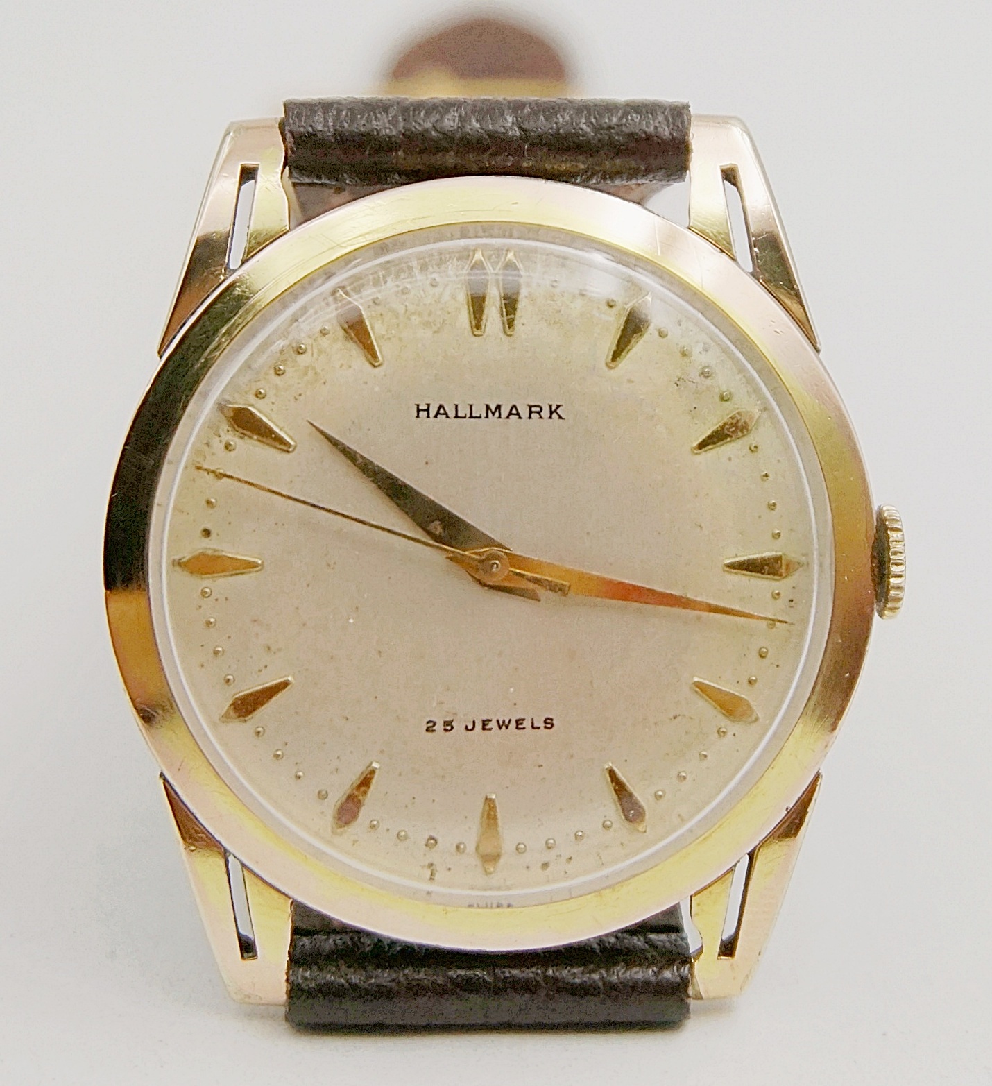 นาฬิกาเก่า HALLMARK ไขลาน